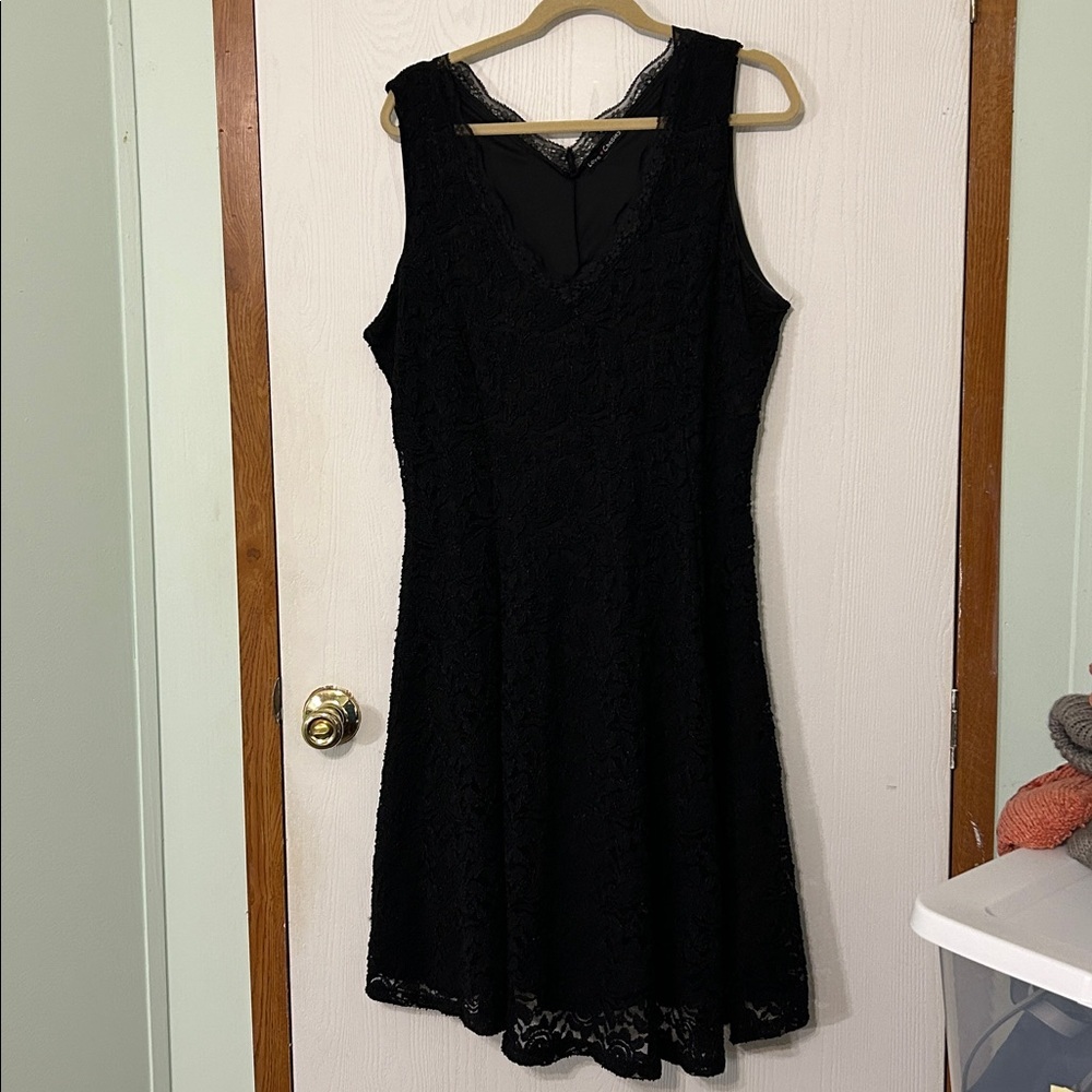 Love Chesley Black Lace Detail Dress With Lining